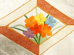 アンティーク　絞り　菱に菖蒲・組紐模様刺繍開き名古屋帯（額縁仕立て）